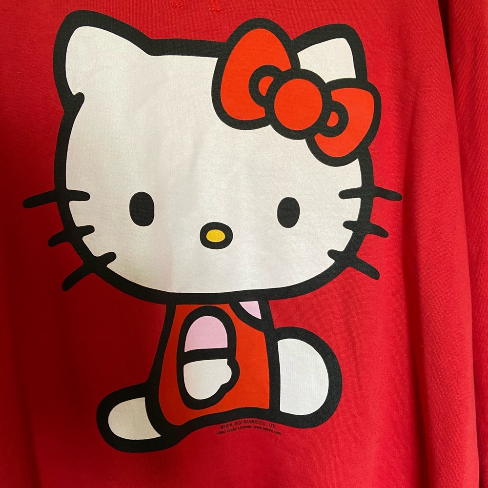 Hello Kitty Crewneck - Picture 2 of 4